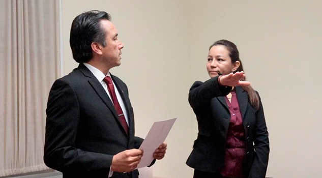 Gobernador Cuitláhuac García nombra a Mercedes Santoyo Contralora General del Estado