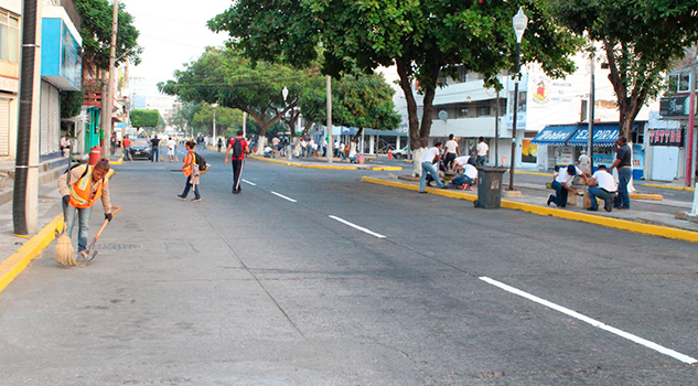 Llevan imagen urbana a la colonia Revolución de Poza Rica