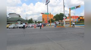 Ajustan circulación en el crucero entre Calle Oaxaca y Avenida Las Palmas, en el cruce con el bulevar Ruiz Cortines de Poza Rica