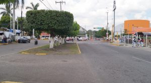 Ajustan circulación en el crucero entre Calle Oaxaca y Avenida Las Palmas, en el cruce con el bulevar Ruiz Cortines de Poza Rica