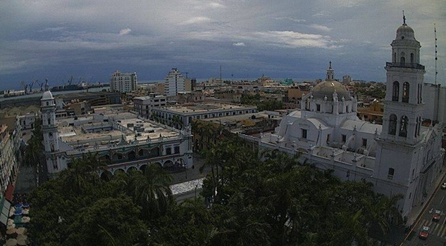 ¡Ojo! Amplia zona de chubascos y tormentas amenazan a Veracruz: Meteorólogo