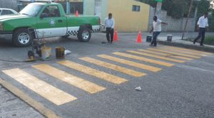 Balizan áreas escolares para prevenir accidentes en Álamo