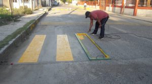 Balizan áreas escolares para prevenir accidentes en Álamo