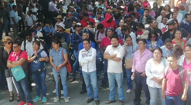 CNTE instala plantón afuera de la Cámara de Diputados contra reforma educativa