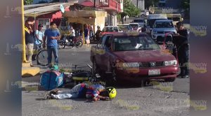 Comerciante arrollado, por querer ganar el paso