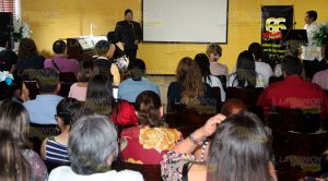 Con sus manos tocaron el alma en el auditorio Margarita Guerrero de Gibb Con sus manos tocaron el alma en el auditorio Margarita Guerrero de Gibb