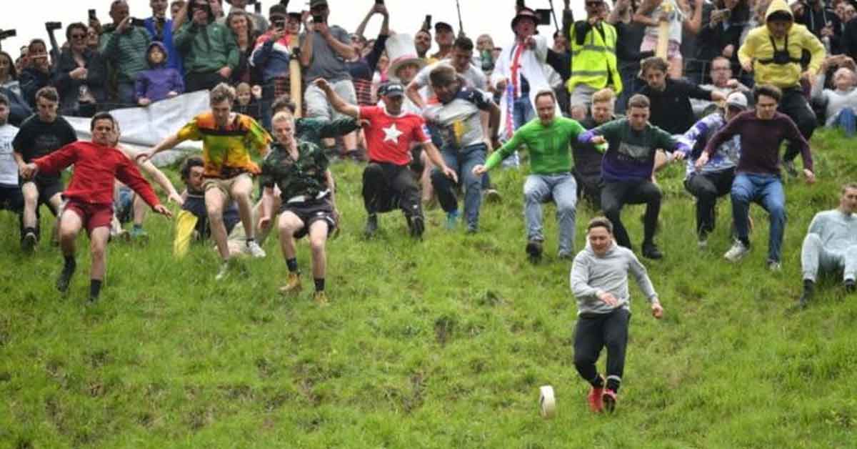 Cheese rolling: el festival del queso rodante