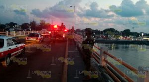 Ahorcan a El Jarocho en el puente Tuxpan Ejecutan a El Jarocho, lo cuelgan del puente Tuxpan