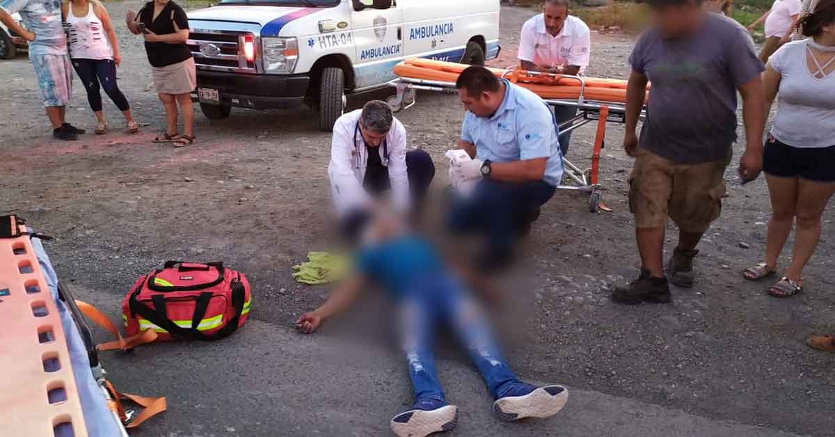 Casi se parte la cabeza al derrapar en la Álamo-Alazán