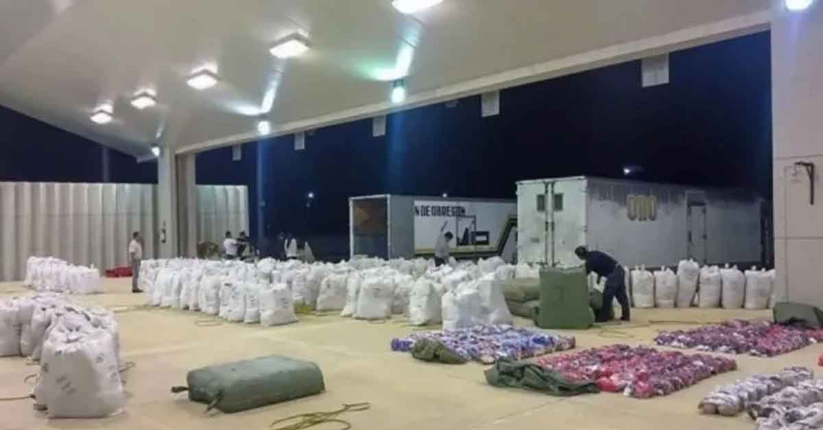 Decomisan ropa femenina valuada en más de 2 mdp en frontera con Guatemala