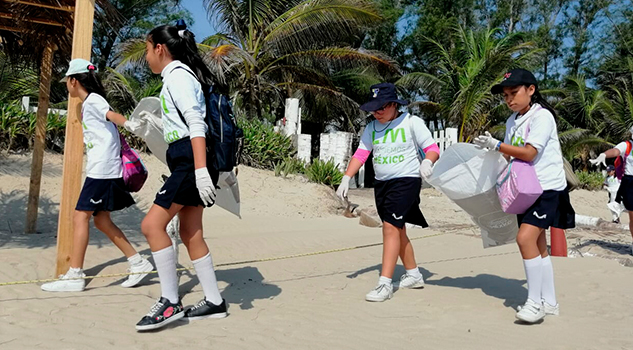 Paseantes dejan gran cantidad de basura en zonas de recreo en Tuxpan Paseantes dejan gran cantidad de basura en zonas de recreo en Tuxpan