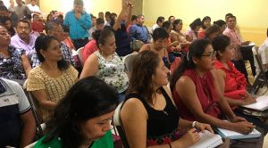 Presentan temario del proyecto de educación indígena en Papantla Presentan temario del proyecto de educación indígena en Papantla