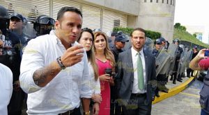Tensión en la Físcalia tras destitución temporal a Winckler Ortiz en Xalapa