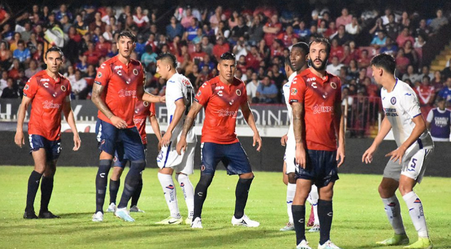 “Tiburones Rojos son una vergüenza internacional”: Javier Alarcón