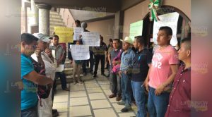 Toman supervisión escolar por falta de maestro