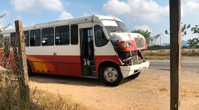 Usuarios solicitan apertura de más líneas de transporte en Tihuatlán Usuarios solicitan apertura de más líneas de transporte en Tihuatlán