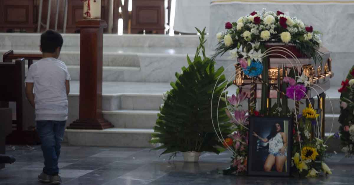 El último adiós a las víctimas de la masacre de Coatzacoalcos