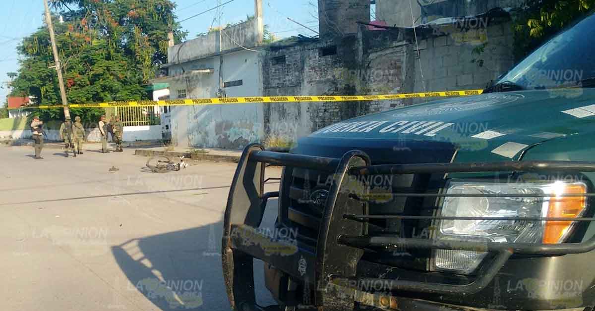 Muerte perdona a ciclista, lo arrollaron y atacaron a balazos