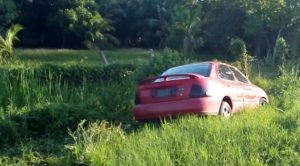 ¡Saca auto de la carretera! en el kilómetro 4 en Tuxpan
