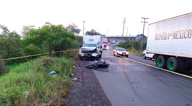¡Se mata alumno del CBTA 57 en la carretera Álamo - Alazán! ¡Se mata alumno del CBTA 57 en la carretera Álamo - Alazán! (3)