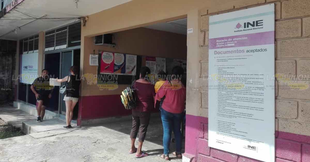 En riesgo de quedar fuera del padrón casi 7 mil ciudadanos en el Distrito Tuxpan: INE