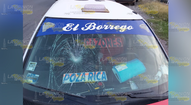 Estrelló su caballo de acero contra un taxi en la Poza Rica - Cazones