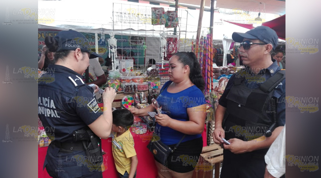 Despliegue policial por Todos Santos en Tuxpan