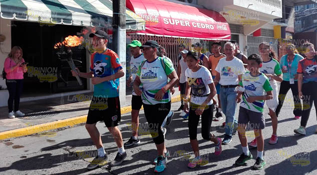 Alto al racismo contra migrantes, exigen corredores guadalupanos en Tuxpan
