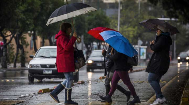 Ciclón tropical y frente frío provocarán lluvias intensas en la República Mexicana