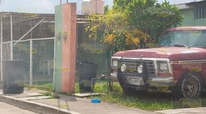 Colonia de Coatzintla lleva sin agua más de una semana se quejan de la CAEV Colonia de Coatzintla lleva sin agua más de una semana se quejan de la CAEV