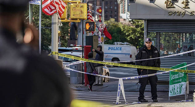 Cuatro personas sin techo, asesinadas a golpes en el barrio chino de Nueva York Cuatro personas sin techo, asesinadas a golpes en el barrio chino de Nueva York