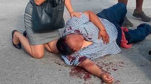Acribillan taxista a balazos en céntrica calle de Álamo Hieren a taxista a balazos en Álamo