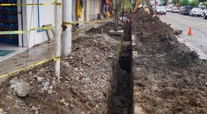 Llevan a cabo trabajos de reparación de la red de drenaje sobre la Avenida Pozo 13 esquina con bulevar Adolfo Ruiz Cortines