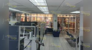 Movimiento policíaco por asalto a Banamex en Gran patio de Poza Rica
