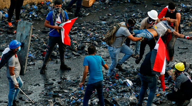 Policía iraquí reprime protestas, hay 18 muertos Policía iraquí reprime protestas, hay 18 muertos