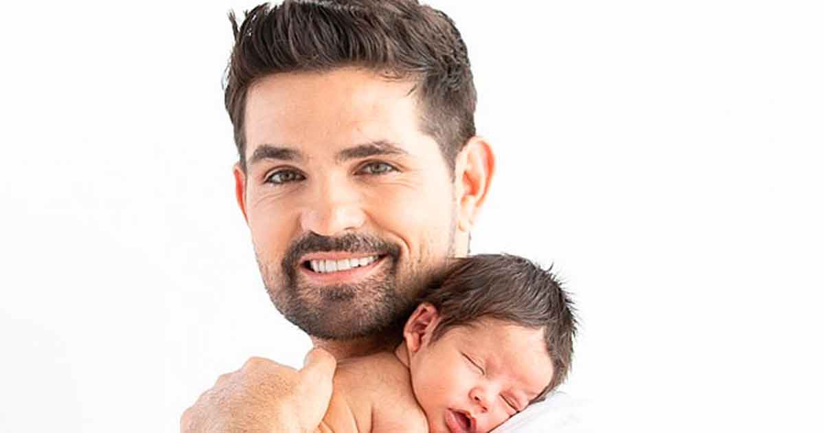Ferdinando Valencia dedica su regreso a los escenarios y 'su vida entera' a su pequeño Dante