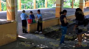 Solo hay 3 baños para 250 alumnos en primaria de Papantla Solo hay 3 baños para 250 alumnos en primaria de Papantla