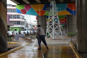 Toca "baño" al Paseo Raíces de Vida en Poza Rica oca baño al Paseo Raíces de Vida en Poza Rica