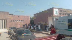 Trabajadores y derechohabientes del IMSS de Pánuco fueron evacuados