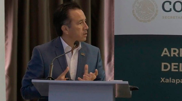 Tren ligero usaría la vía férrea que atraviesa Xalapa: Gobernador de Veracruz Tren ligero usaría la vía férrea que atraviesa Xalapa: Gobernador de Veracruz