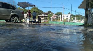 Truenan tuberías en calles de la Agustín Lara y Chapultepec en PozaRica