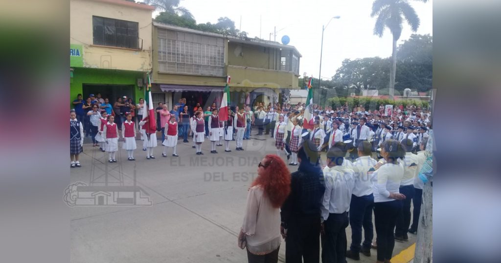 Conmemoran 56 aniversario de Cerro Azul como Municipio libre