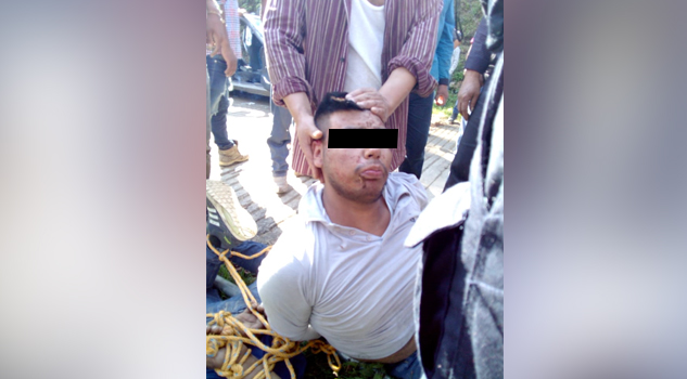 Detienen, amarran y golpean a rateros en La Perla