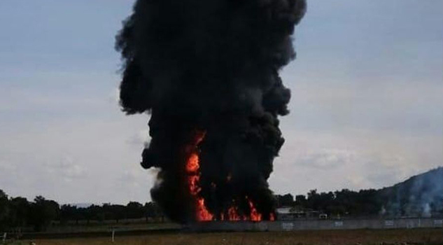 Atienden incendio en ducto de Pemex en Tetepango, Hidalgo
