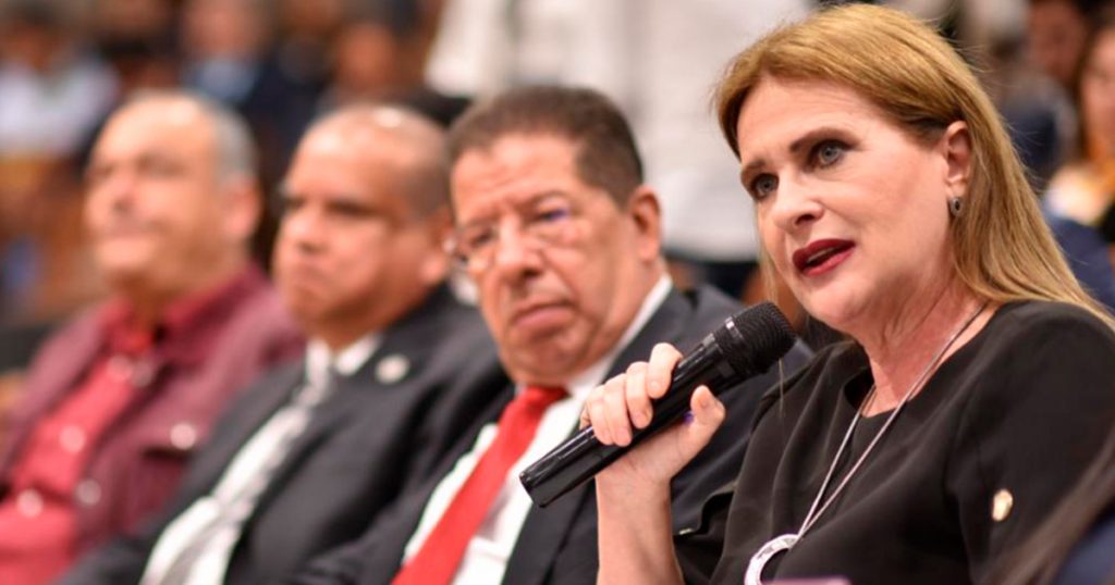Responde titular de Sefiplan preguntas de diputados del Congreso local