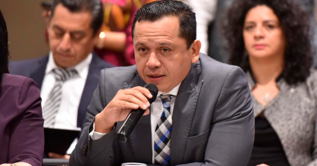 Responde titular de Sefiplan preguntas de diputados del Congreso local