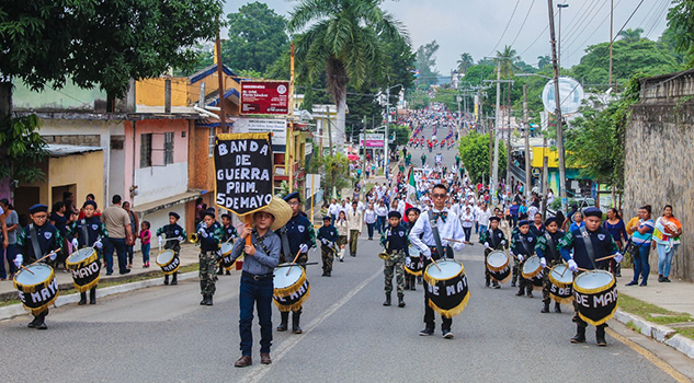 Conmemoran aniversario de la revolución Mexicana