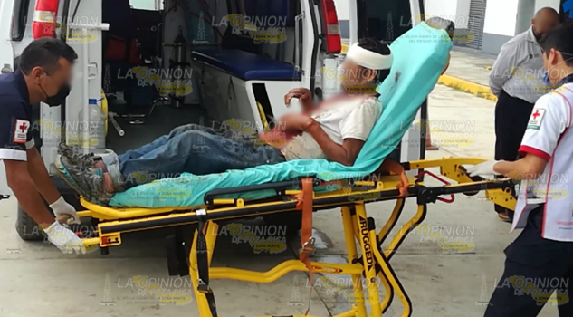 Cae de su propia altura y se abre la cabeza