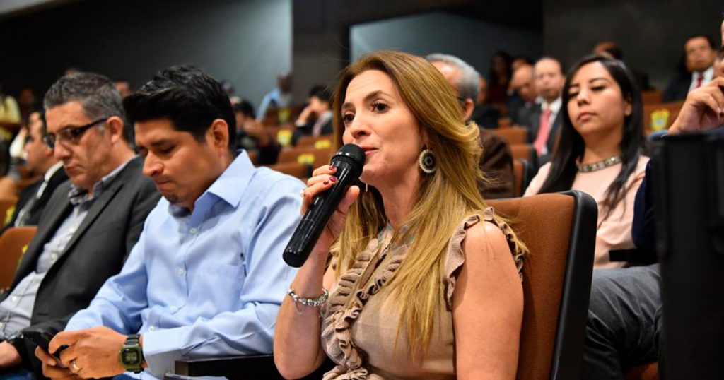 Responde titular de Sefiplan preguntas de diputados del Congreso local
