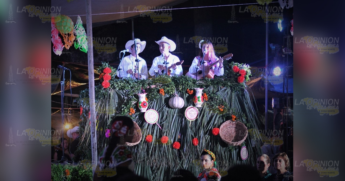 Todo listo para la fiesta del huapango en Amatlán